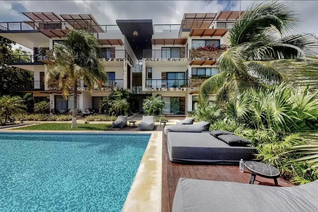Spacious Condo, Beautiful Pool, Wi-Fi - Casa Kaanal 104 Tulum Daire