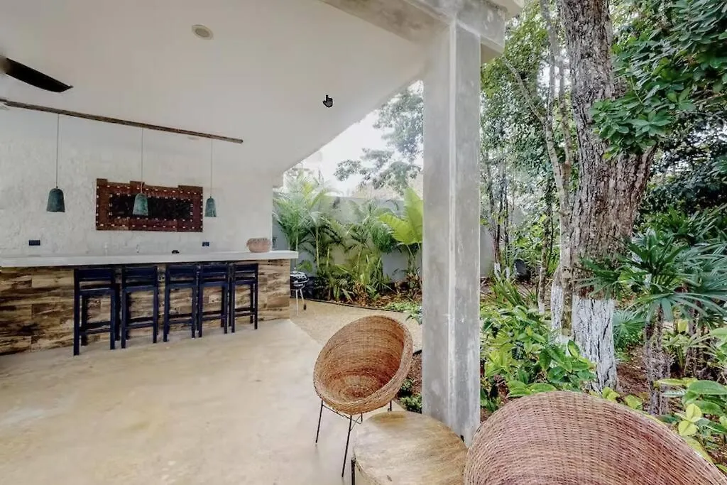 Spacious Condo, Beautiful Pool, Wi-Fi - Casa Kaanal 104 Tulum